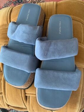 Women slippers